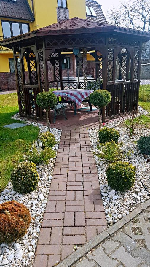 Pokoje Hotelowe Siedlczanka Siedlce Buitenkant foto
